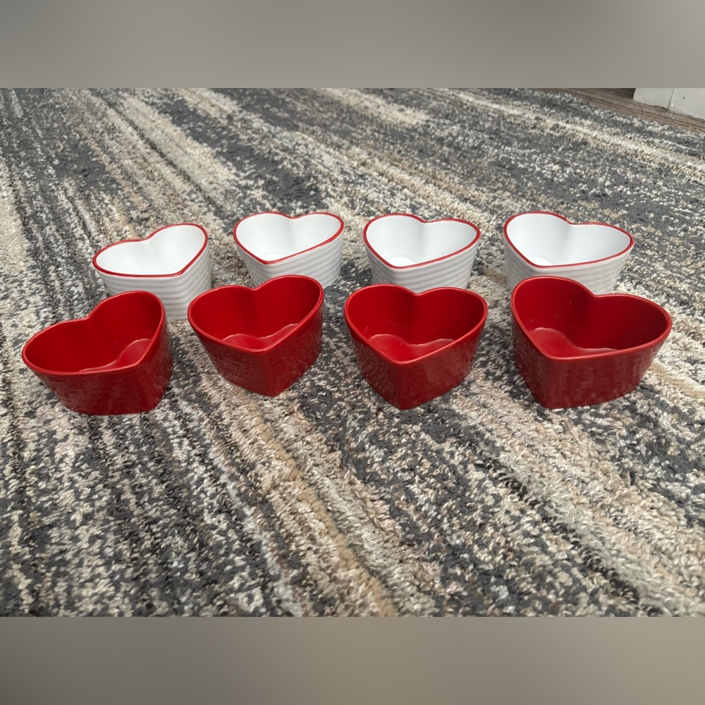 Set of 8 Heart-Shaped Red and White Mini Bowls